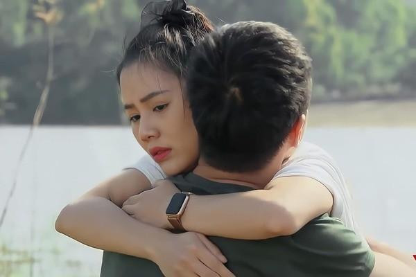 Minh Thu và Đức Hiếu (Đông) đóng cặp ăn ý trong phim. Minh Thu và Đức Hiếu (Đông) đóng cặp ăn ý trong phim.