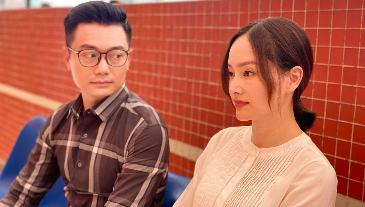 Theo hình ảnh hậu trường, dường như bác sĩ tâm lý còn cùng mẹ con Khánh đi chơi, thay thế vai trò của Đức (Hồng Đăng). Người mới xuất hiện, Đức lại bị bệnh hiểm nghèo, đây có thể là lối đi khác cho Vân Khánh để thoát khỏi bi kịch. Theo hình ảnh hậu trường, dường như bác sĩ tâm lý còn cùng mẹ con Khánh đi chơi, thay thế vai trò của Đức (Hồng Đăng). Người mới xuất hiện, Đức lại bị bệnh hiểm nghèo, đây có thể là lối đi khác cho Vân Khánh để thoát khỏi bi kịch.