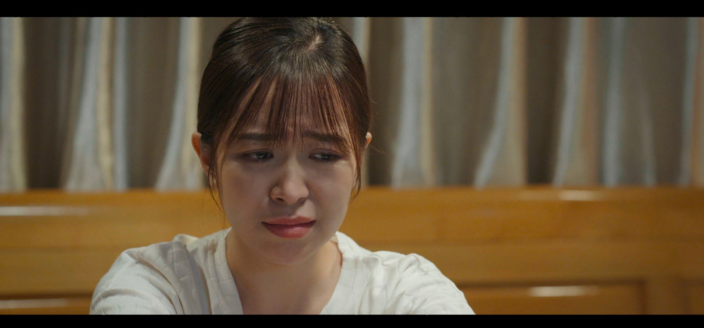 Sống chung với gia đình chồng, Son nhiều lần rơi nước mắt vì ấm ức. Ảnh: CMH. Sống chung với gia đình chồng, Son nhiều lần rơi nước mắt vì ấm ức. Ảnh: CMH.