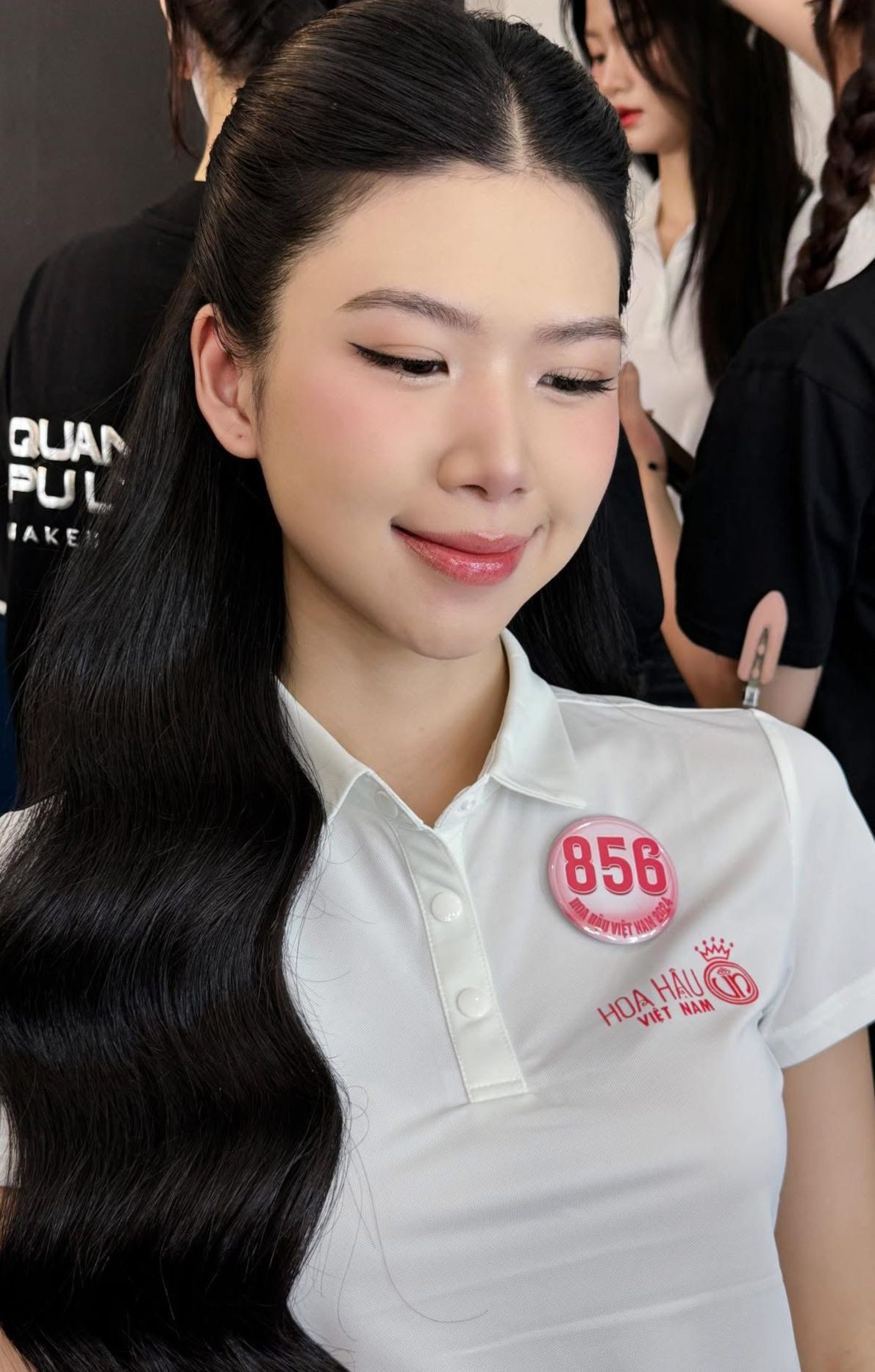 Thí sinh đến từ Đà Nẵng giao tiếp thành thạo bằng tiếng Anh. Cô cho rằng ngoại ngữ là công cụ giao tiếp hiệu quả trong xã hội hiện đại. Khả năng giao tiếp tiếng Anh cũng là lợi thế cho thí sinh ở một cuộc thi sắc đẹp.