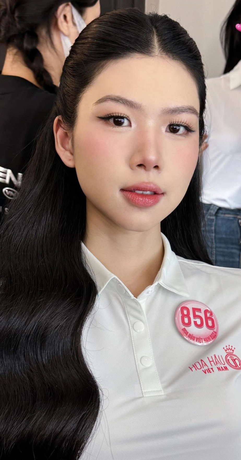 Thí sinh đến từ Đà Nẵng giao tiếp thành thạo bằng tiếng Anh. Cô cho rằng ngoại ngữ là công cụ giao tiếp hiệu quả trong xã hội hiện đại. Khả năng giao tiếp tiếng Anh cũng là lợi thế cho thí sinh ở một cuộc thi sắc đẹp.