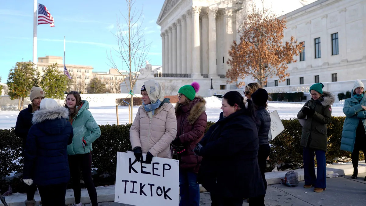 TikTok được thanh niên Mỹ ưa chuộng. TikTok được thanh niên Mỹ ưa chuộng.