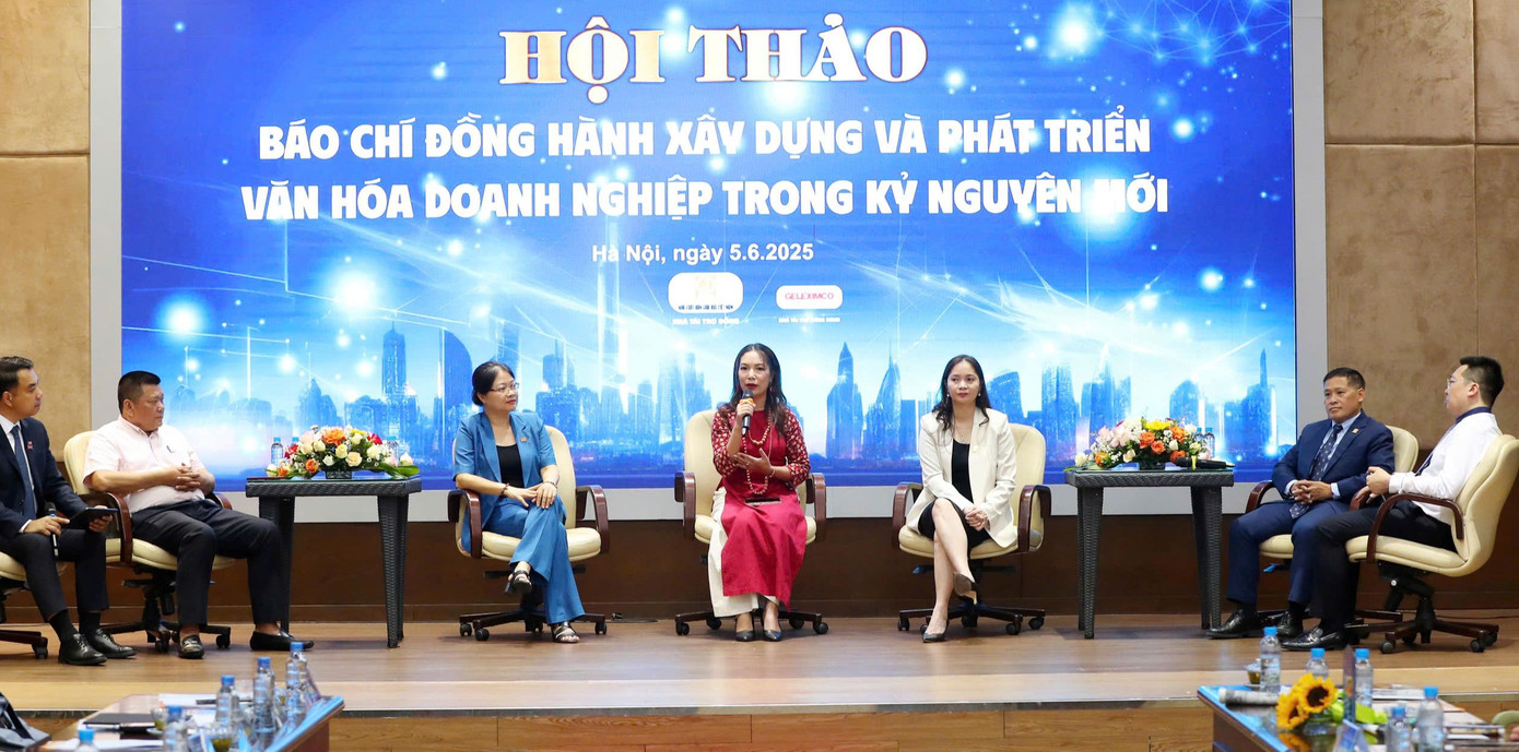 Phiên thảo luận đưa ra nhiều giải pháp thúc đẩy sự phát triển của báo chí trong kỷ nguyên mới.