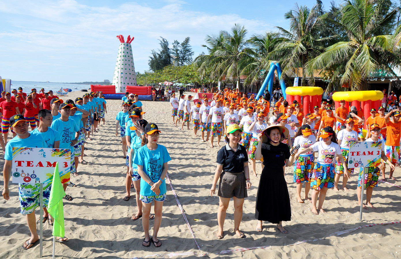 Du lịch MICE Việt Nam phải cạnh tranh với nhiều quốc gia trong khu vực như Thái Lan, Singapore.