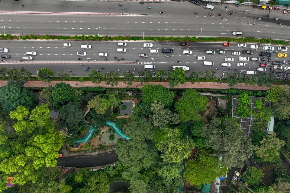 Thời gian qua, Thảo Cầm Viên đã tạm nộp gần 30 tỷ đồng tiền thuê đất tính trên diện tích 5.590 m2 đất công cộng có mục đích kinh doanh, đơn giá theo thông báo của Chi cục Thuế quận 1. Thời gian qua, Thảo Cầm Viên đã tạm nộp gần 30 tỷ đồng tiền thuê đất tính trên diện tích 5.590 m2 đất công cộng có mục đích kinh doanh, đơn giá theo thông báo của Chi cục Thuế quận 1.