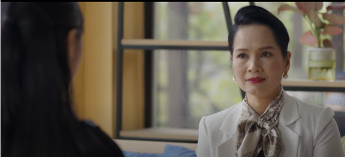 Mẹ Trung nhắc nhở Hạnh về thỏa thuận trước kia. Ảnh: CMH. Mẹ Trung nhắc nhở Hạnh về thỏa thuận trước kia. Ảnh: CMH.