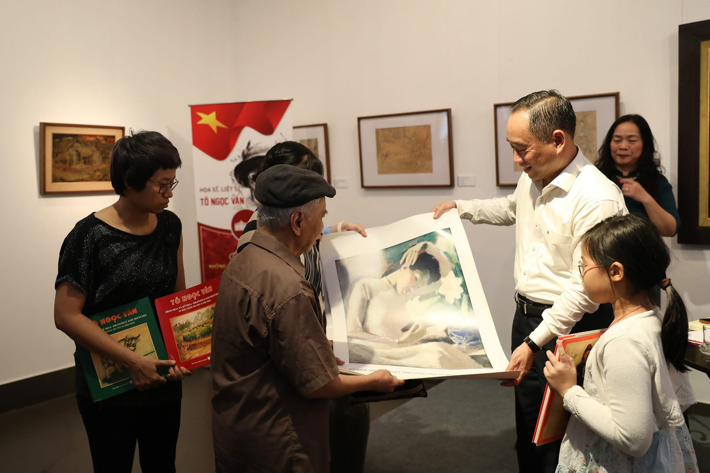 Những kỷ niệm về họa sĩ, liệt sĩ Tô Ngọc Vân được kể lại. Những kỷ niệm về họa sĩ, liệt sĩ Tô Ngọc Vân được kể lại.