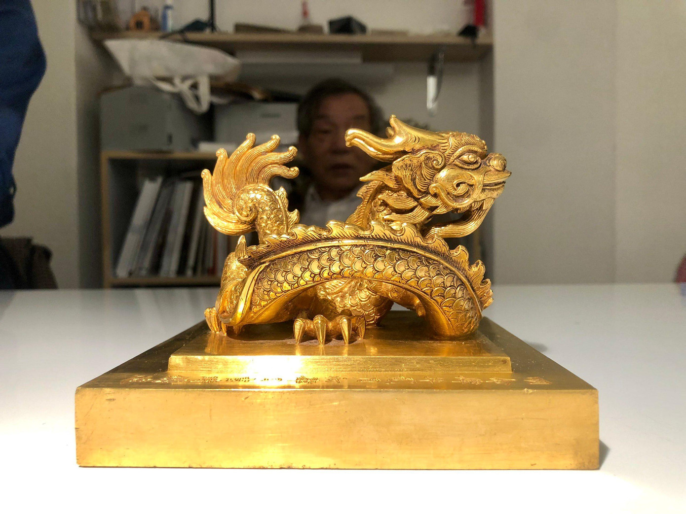 Ấn vàng Hoàng đế chi bảo là di sản văn hóa có ý nghĩa quan trọng với dân tộc. Ấn vàng Hoàng đế chi bảo là di sản văn hóa có ý nghĩa quan trọng với dân tộc.