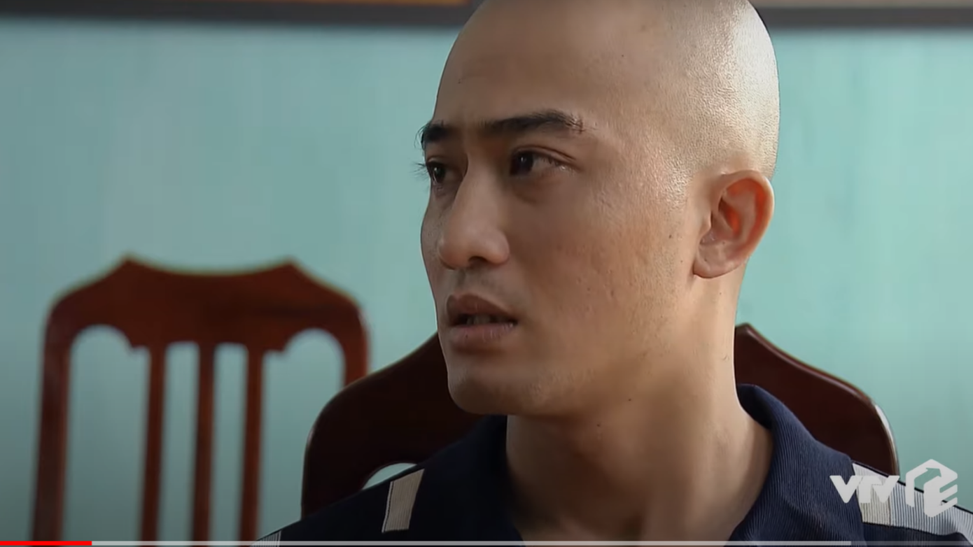 Mến ngập ngừng chưa dám hứa sẽ không đánh đập vợ con. Mến ngập ngừng chưa dám hứa sẽ không đánh đập vợ con.