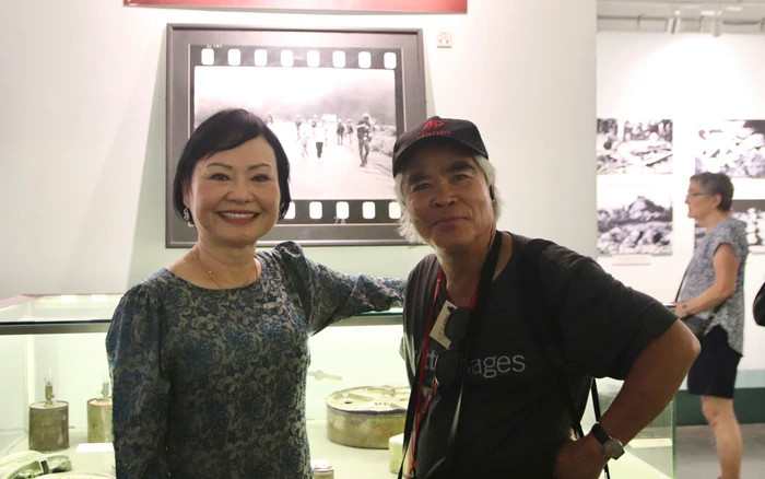 Nhiếp ảnh gia Nick Út và bà Kim Phúc - nhân vật trong ảnh Em bé Napalm.