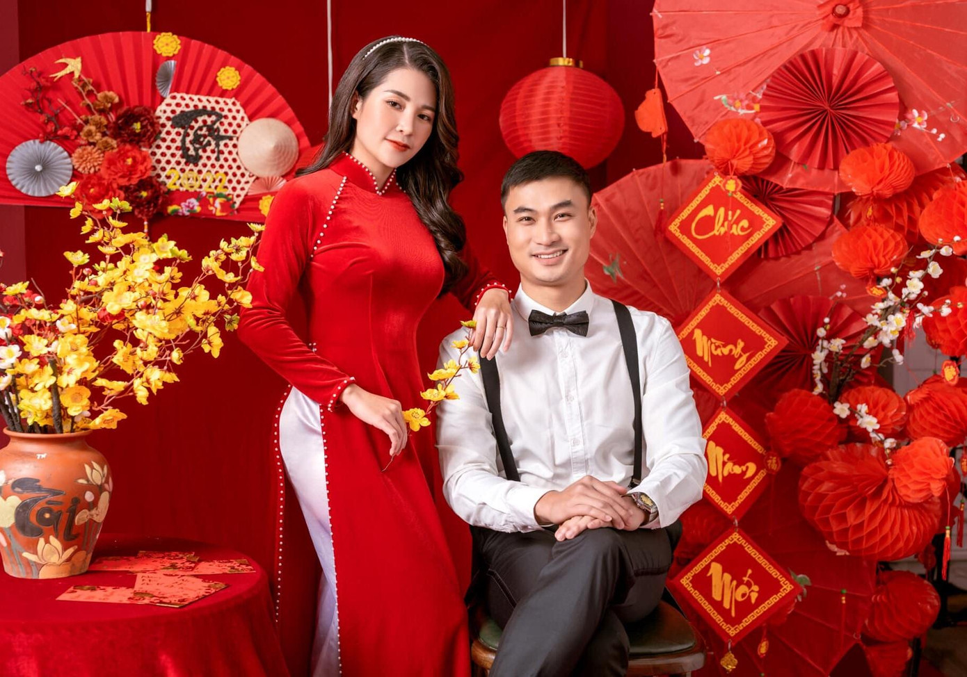 Diễn viên Duy Hưng và bà xã Nguyễn Huyền.