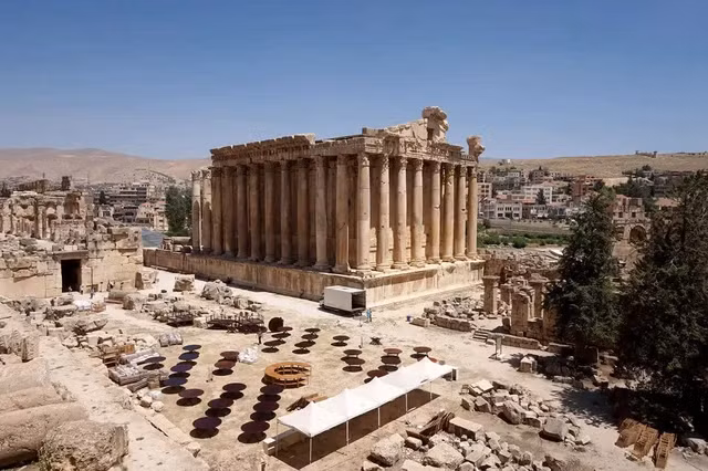 Liban có nhiều ngôi đền kỳ vĩ. Liban có nhiều ngôi đền kỳ vĩ.