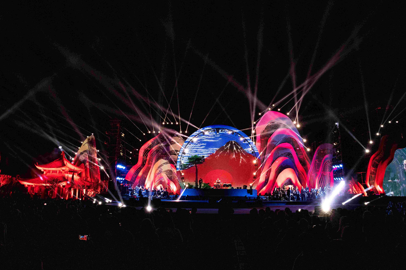 Ninh Bình là điểm sáng trong phát triển công nghiệp văn hóa. Ninh Bình là điểm sáng trong phát triển công nghiệp văn hóa.