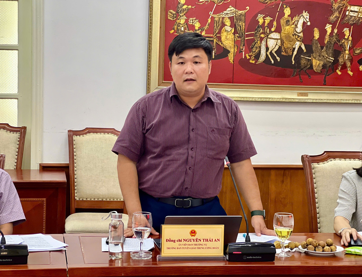 Đoàn khảo sát quan tâm tới vấn đề sáng tạo nội dung số, ứng xử của người nổi tiếng, thế hệ trẻ trên mạng xã hội, giáo dục truyền thống văn hóa lịch sử.