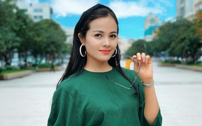 Trương Thu Hà xuất hiện ở đầu phần 2 của Thương ngày nắng về. Trương Thu Hà xuất hiện ở đầu phần 2 của Thương ngày nắng về.