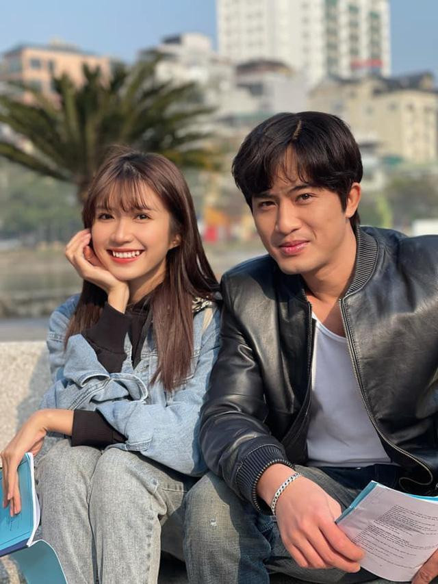 Đông Phong - Vân Vân có thêm những cảnh hẹn hò ngọt ngào.