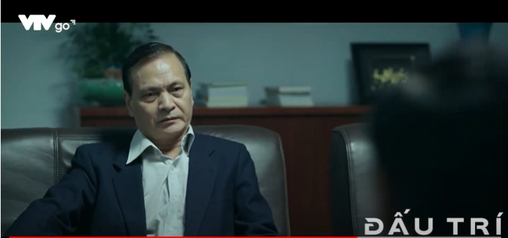 Đại tá Giang muốn tìm xem ai là vị quan chức "to to" đứng sau Khải Tuấn. Đại tá Giang muốn tìm xem ai là vị quan chức "to to" đứng sau Khải Tuấn.