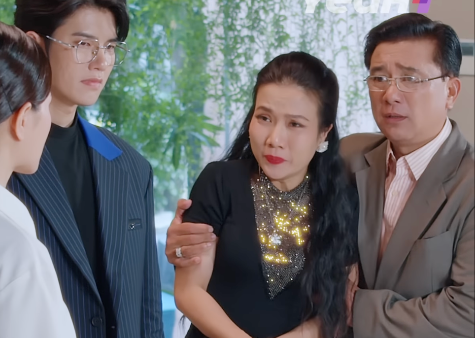 Diễn xuất của nam nữ chính lẫn diễn viên phụ đều bị chê. Diễn xuất của nam nữ chính lẫn diễn viên phụ đều bị chê.