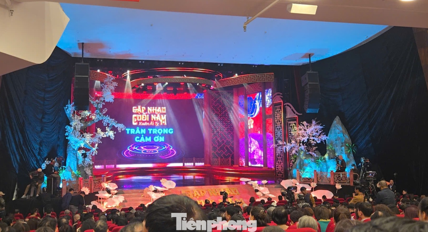 Sân khấu Táo Quân 2025.