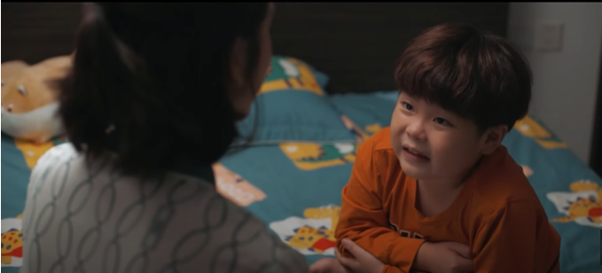 Vy rất buồn vì cô và con trai không nhận được tình cảm từ bố mẹ chồng. Ảnh: CMH.