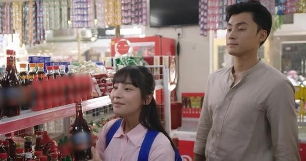 Phim giờ vàng quảng cáo lộ liễu.