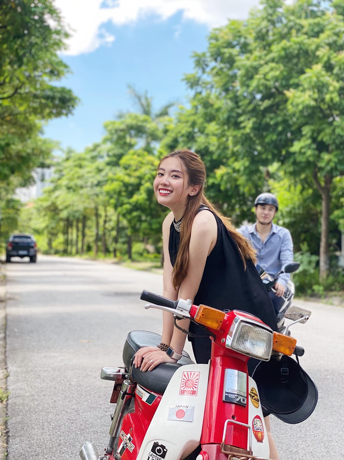 Hình ảnh đời thường năng động, rạng rỡ của nữ diễn viên sinh năm 1996. Hình ảnh đời thường năng động, rạng rỡ của nữ diễn viên sinh năm 1996.