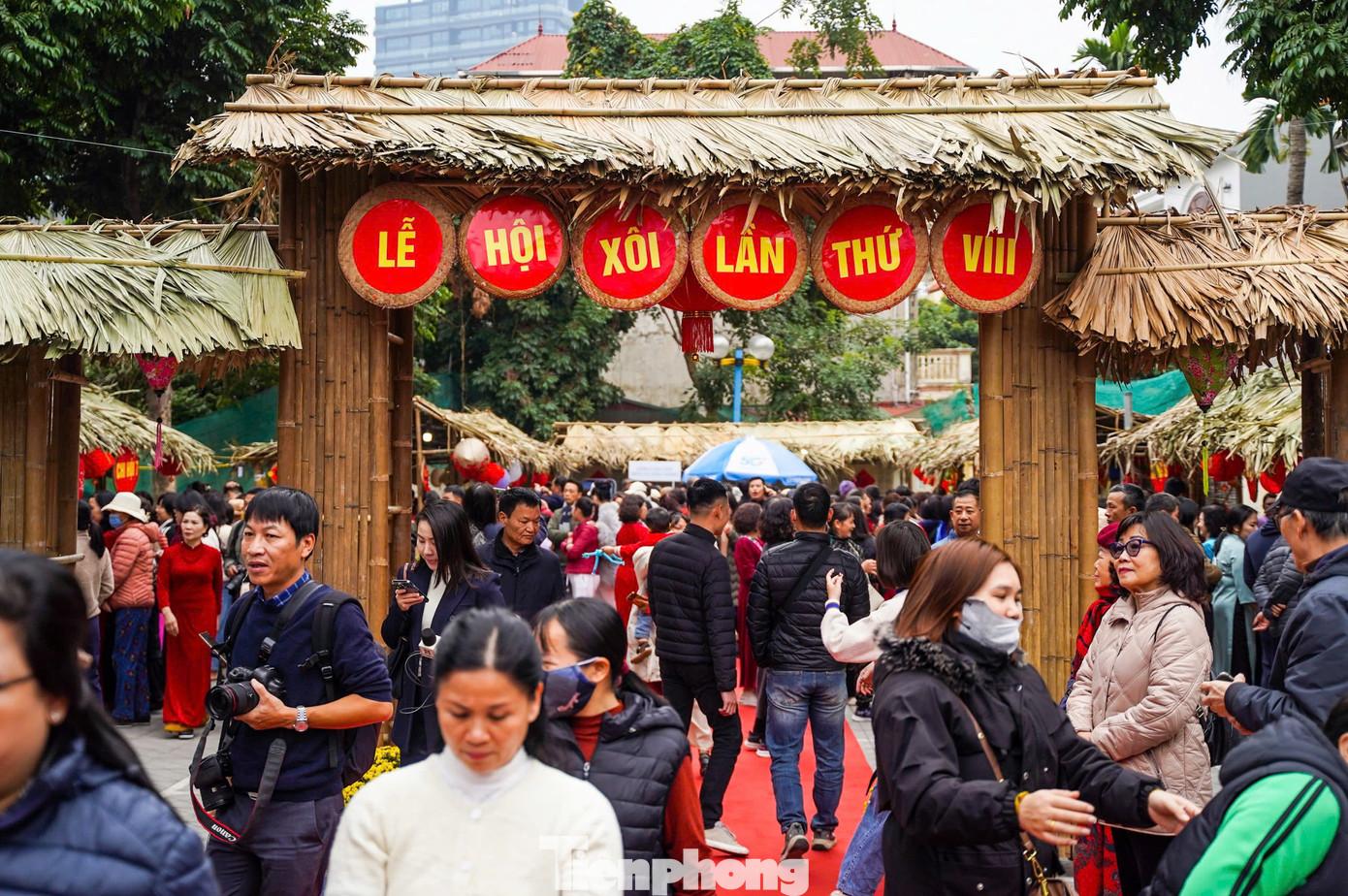 Những mâm xôi có tạo hình độc, lạ ở làng Phú Thượng ảnh 1 Những mâm xôi có tạo hình độc, lạ ở làng Phú Thượng ảnh 1