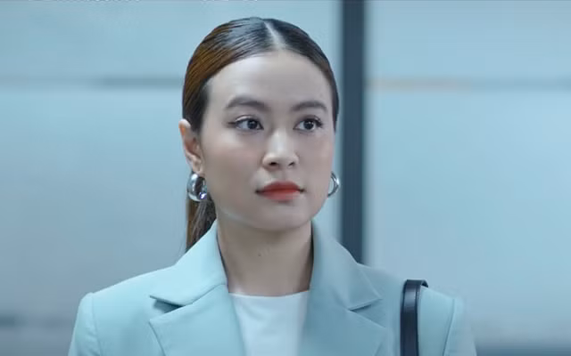 Diễn xuất của Hoàng Thùy Linh khiến khán giả thất vọng.