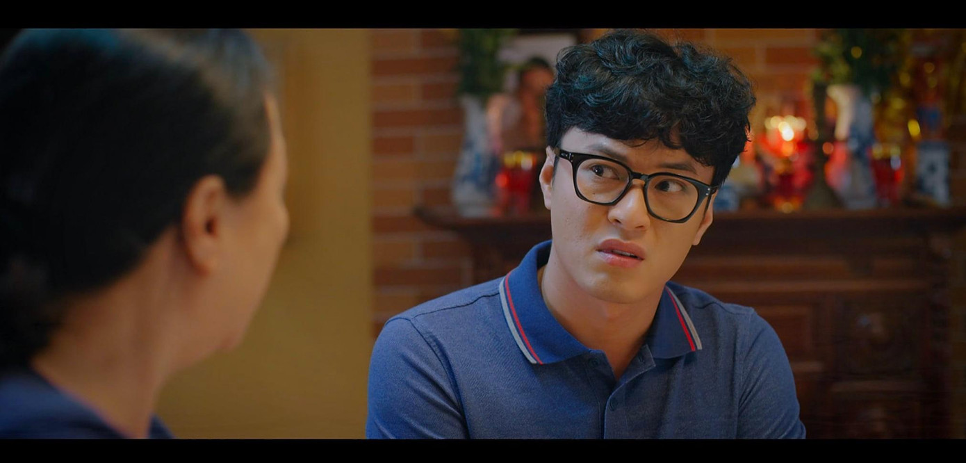 Đức tức giận vì Messi bị mẹ vợ bán mất.