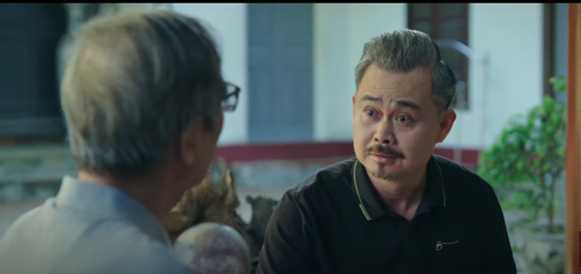 Hoàng Đức có biểu hiện bất thường. Ảnh: CMH.