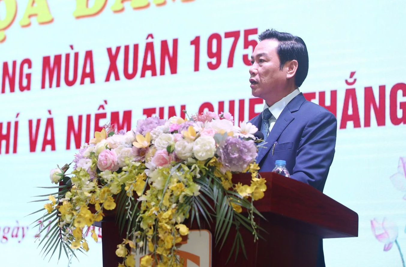 TS. Nguyễn Công Dũng, Ủy viên Hội đồng Biên tập - Xuất bản, Nhà xuất bản Chính trị quốc gia Sự thật. TS. Nguyễn Công Dũng, Ủy viên Hội đồng Biên tập - Xuất bản, Nhà xuất bản Chính trị quốc gia Sự thật.