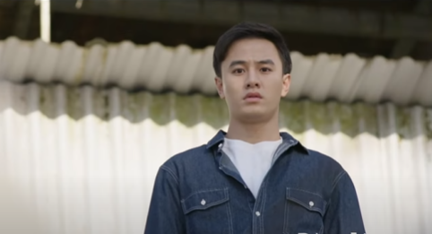 Mối tình đầu của Hạnh và Vy xuất hiện. Ảnh: CMH. Mối tình đầu của Hạnh và Vy xuất hiện. Ảnh: CMH.