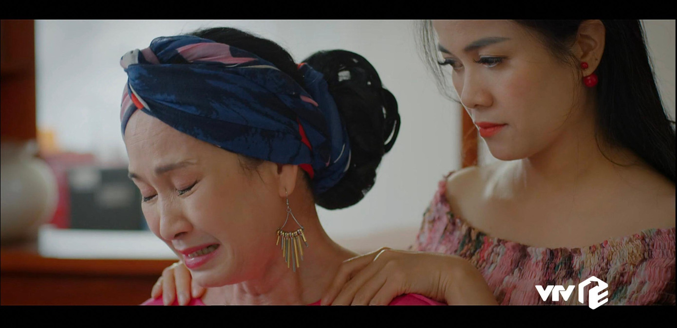 Thương giục bà Hiền bán nhà. Thương giục bà Hiền bán nhà.