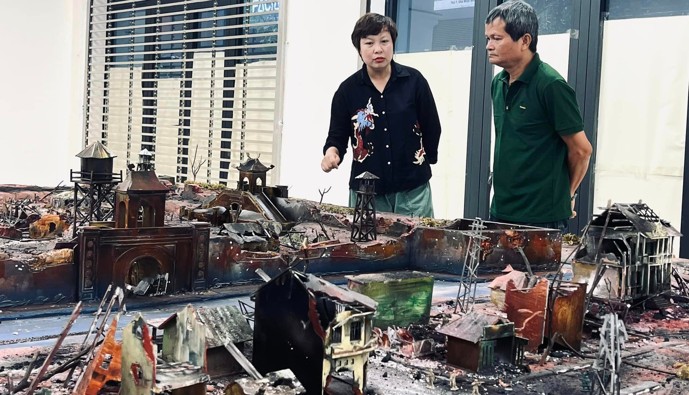 NSƯT, đạo diễn Đặng Thái Huyền chia sẻ hậu trường thực hiện bộ phim với NSND Nguyễn Thanh Vân. NSƯT, đạo diễn Đặng Thái Huyền chia sẻ hậu trường thực hiện bộ phim với NSND Nguyễn Thanh Vân.