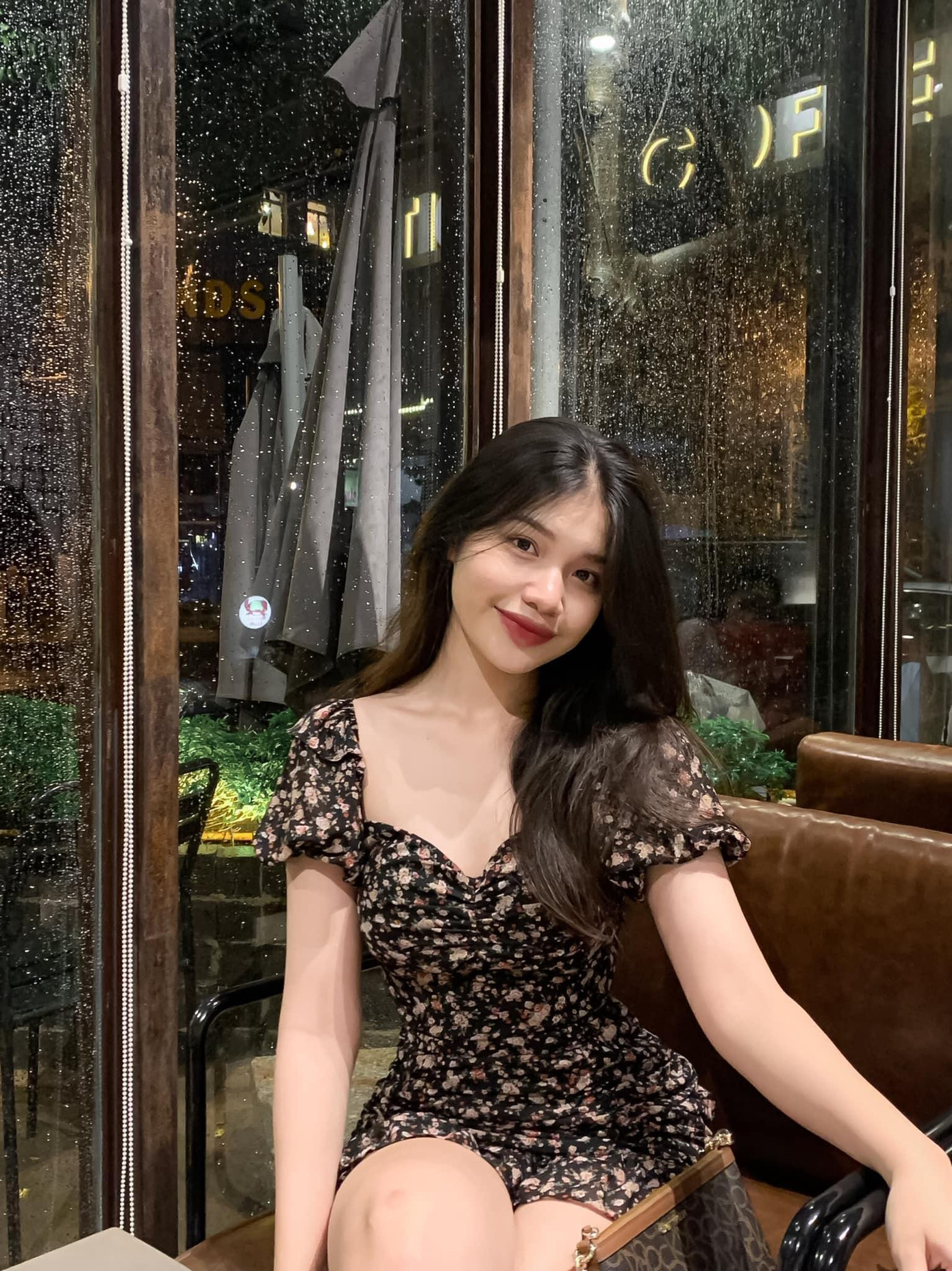 Sharon Arul bất ngờ khi vai diễn của mình được chú ý. Sharon Arul bất ngờ khi vai diễn của mình được chú ý.