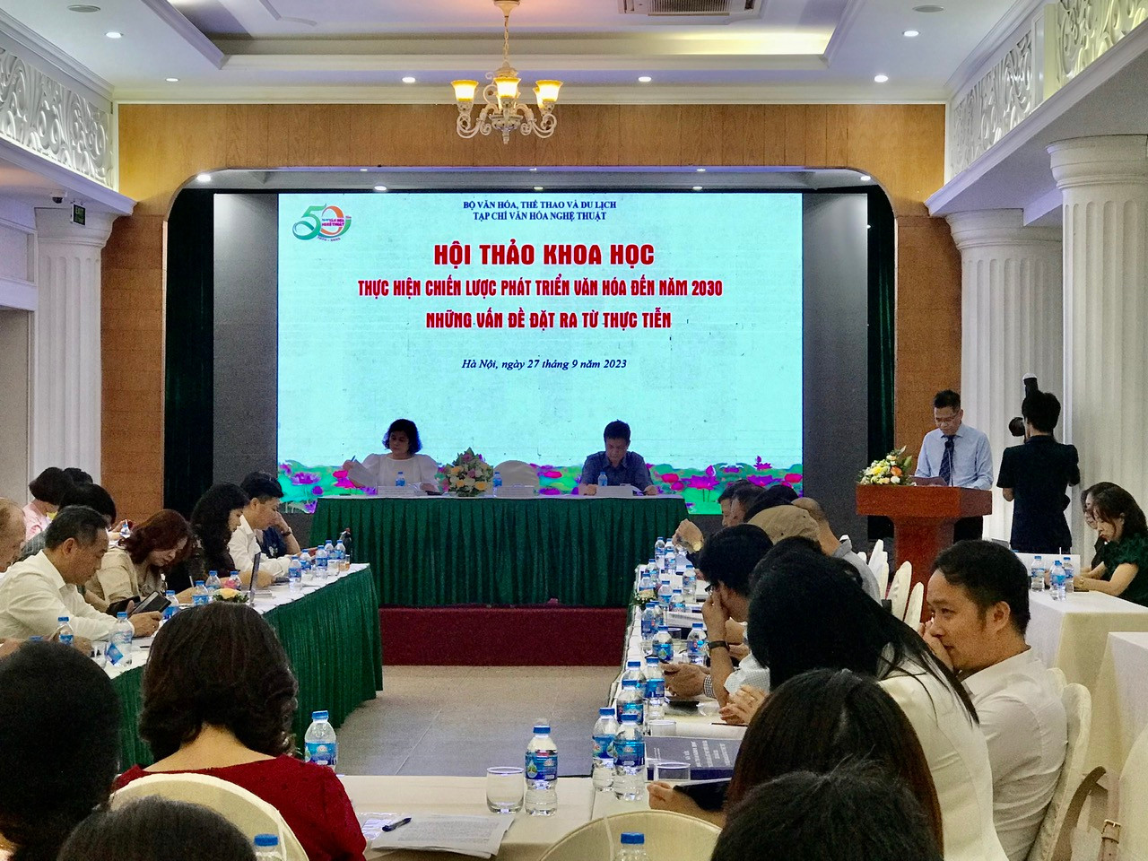 Hội thảo khoa học Thực hiện Chiến lược phát triển văn hóa đến năm 2030 - Những vấn đề đặt ra từ thực tiễn do Tạp chí Văn hóa Nghệ thuật (Bộ VHTTDL) tổ chức. Hội thảo khoa học Thực hiện Chiến lược phát triển văn hóa đến năm 2030 - Những vấn đề đặt ra từ thực tiễn do Tạp chí Văn hóa Nghệ thuật (Bộ VHTTDL) tổ chức.