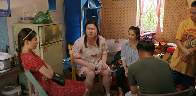 Hàng xóm bất ngờ khi biết Hiếu từng ra tù vào tội. Ảnh: CMH.