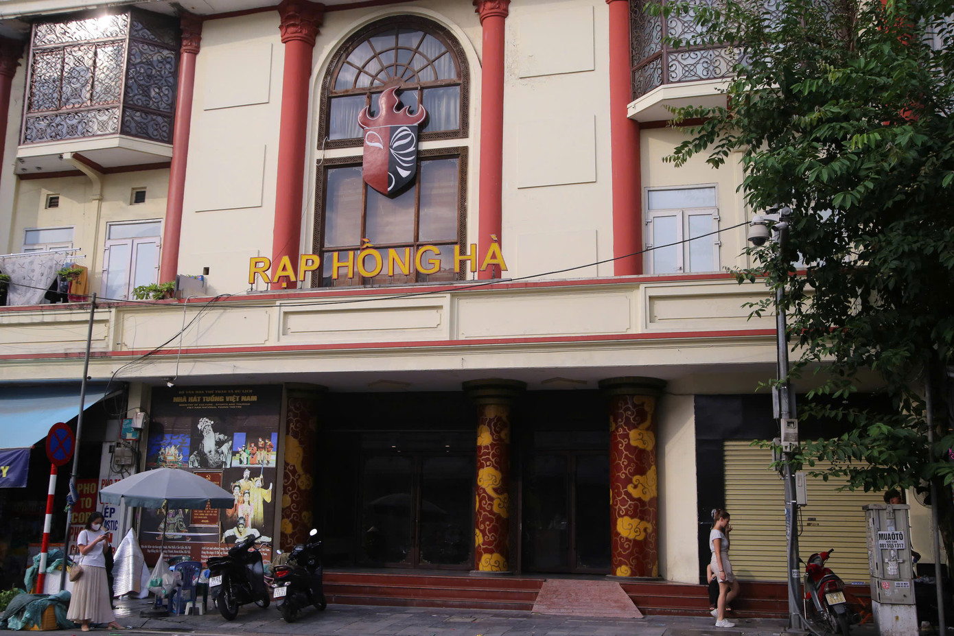 Nhà hát Tuồng Việt Nam hiện bán vé trên nhiều nền tảng. Fanpage của nhà hát cũng được đầu tư, thu hút nhiều lượt tương tác.