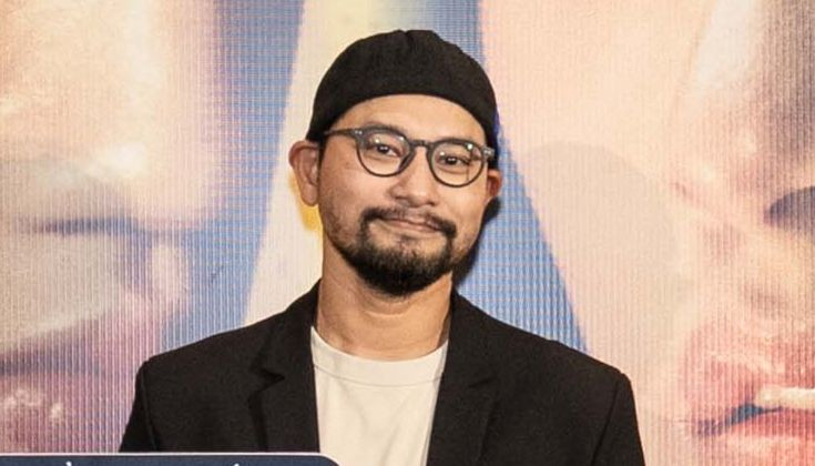 Các nghệ sĩ ủng hộ đoàn làm phim. Các nghệ sĩ ủng hộ đoàn làm phim.