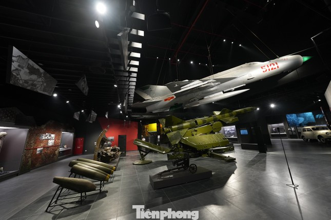 Bảo tàng Lịch sử Quân sự Việt Nam mở cửa từ 1/11.