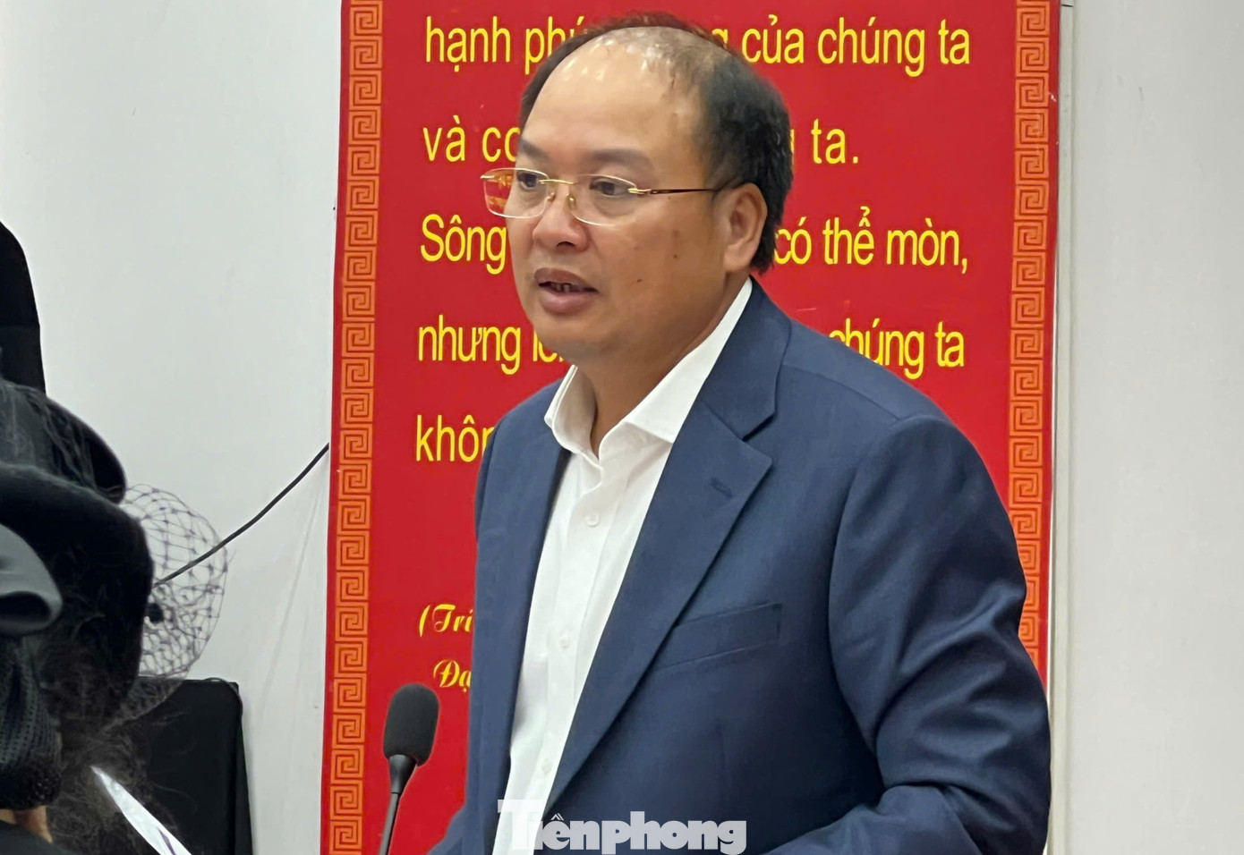 Làng Văn hóa - Du lịch các dân tộc Việt Nam có tiềm năng lớn để phát triển nhưng cảnh quan chưa hấp dẫn.