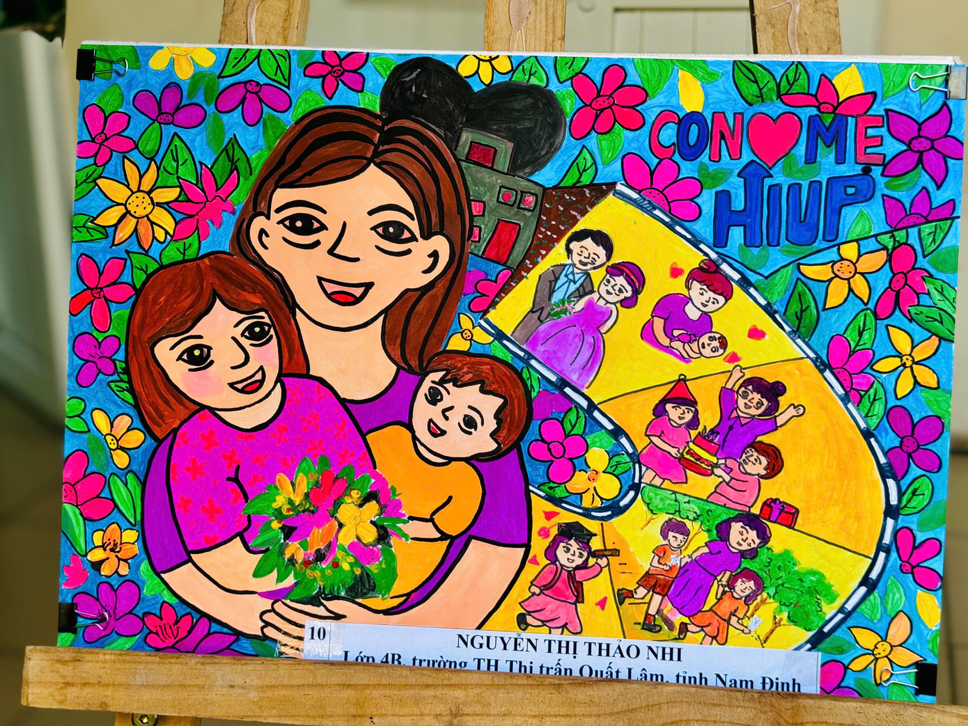 Một số tác phẩm được trưng bày tại lễ trao giải. Một số tác phẩm được trưng bày tại lễ trao giải.