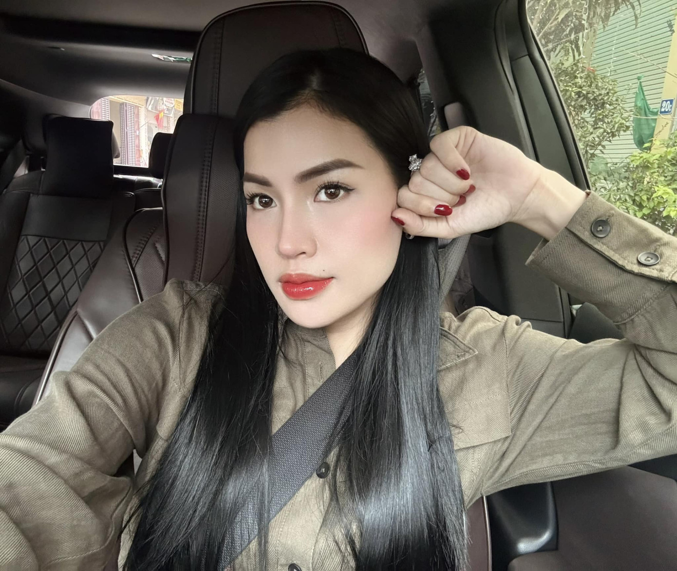 Thương hiệu tận dụng sức mạnh người nổi tiếng để tiếp cận khách hàng.