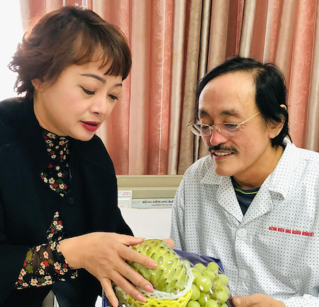 Diễn viên Trà My là người sát cánh và giúp đỡ gia đình người anh đồng nghiệp.