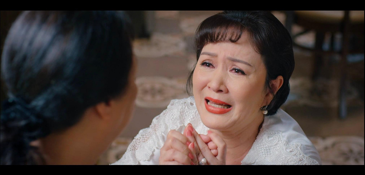 Bà Kim Nhung cầu xin được nhận lại con gái.