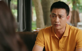 Hùng ở Làng trong phố giúp Tiến Lộc ghi dấu ấn ở dạng vai chính diện, dù trước đó nhân vật này khiến khán giả nghi ngờ sẽ phá hoại hạnh phúc gia đình Hiếu (Duy Hưng).