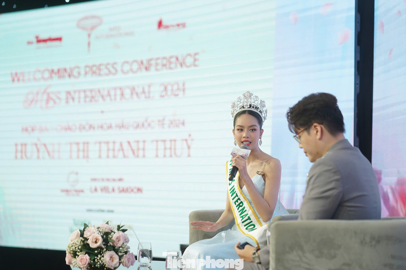 Huỳnh Thị Thanh Thủy giao lưu trực tuyến với độc giả báo Tiền Phong. Huỳnh Thị Thanh Thủy giao lưu trực tuyến với độc giả báo Tiền Phong.