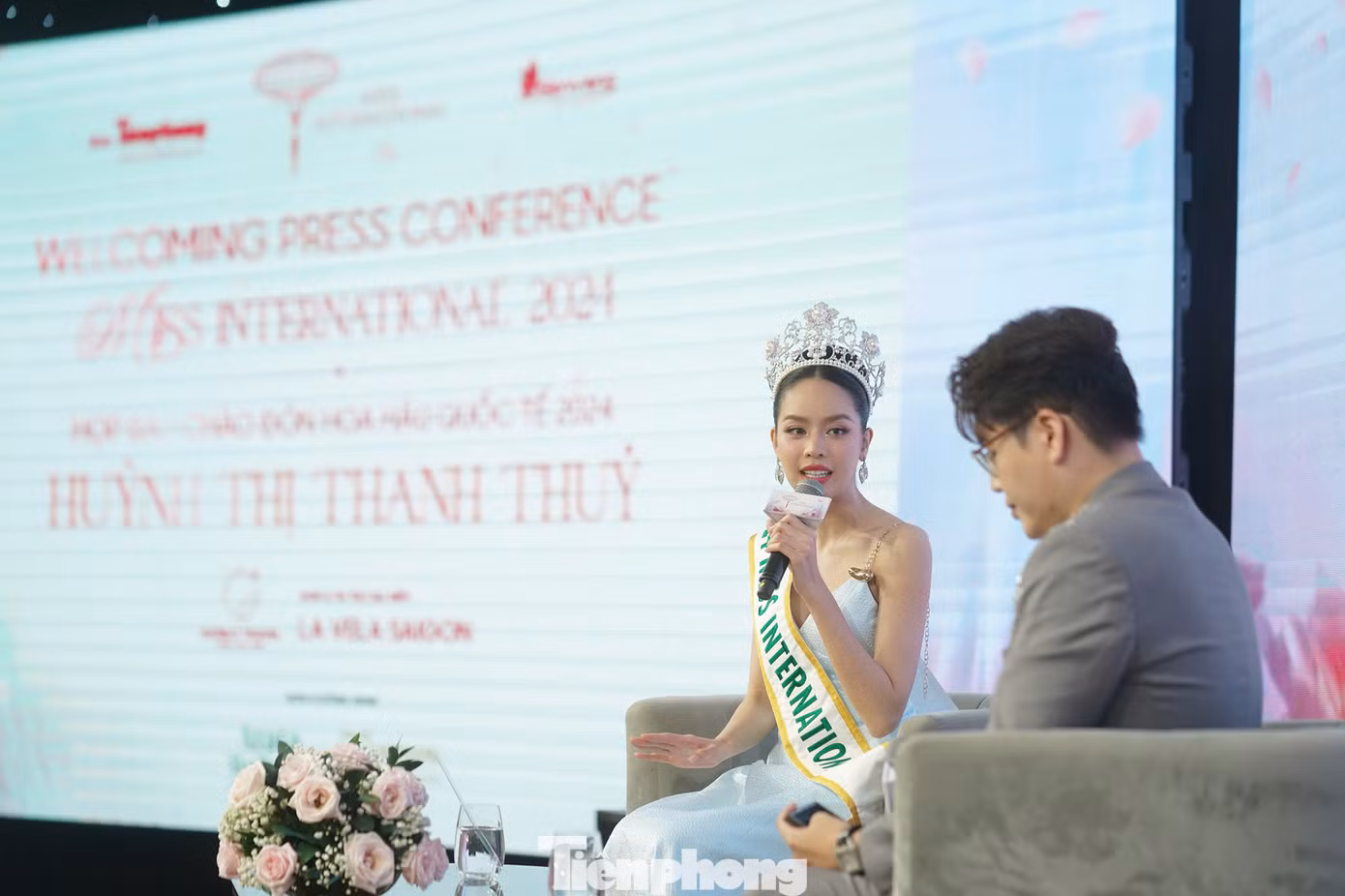 Huỳnh Thị Thanh Thủy giao lưu trực tuyến với độc giả báo Tiền Phong.