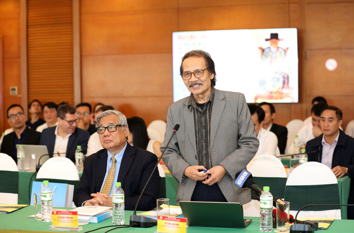 GS.TS Đặng Cảnh Khanh, Nguyên Viện trưởng Viện Nghiên cứu Thanh niên. Ảnh: MINH AN. GS.TS Đặng Cảnh Khanh, Nguyên Viện trưởng Viện Nghiên cứu Thanh niên. Ảnh: MINH AN.