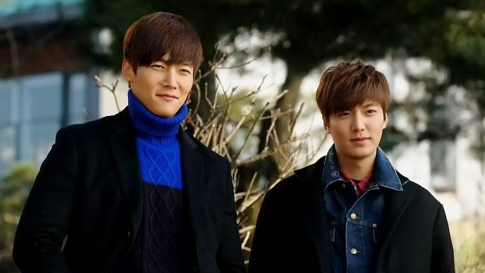 Choi Jin Hyuk (phải) và Lee Min Ho trong bộ phim đình đám The Heirs. Choi Jin Hyuk (phải) và Lee Min Ho trong bộ phim đình đám The Heirs.